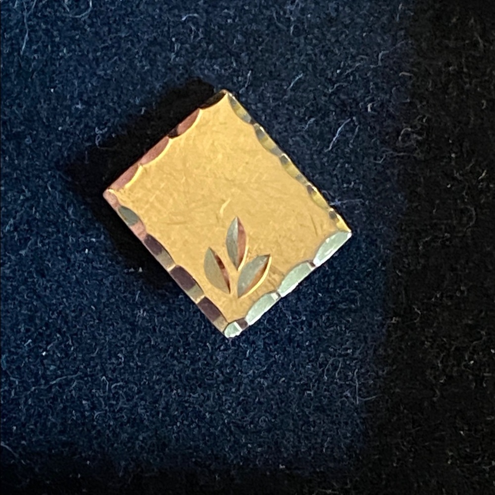 10k Solid Gold Square Pin with Leaf Design✨Final Price